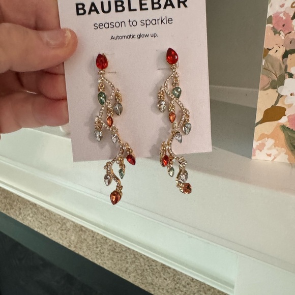 BAUBLEBAR CHRISTMAS “SEASON TO SPARKLE” RHINESTONE  STATEMENT EARRINGS - Picture 7 of 8